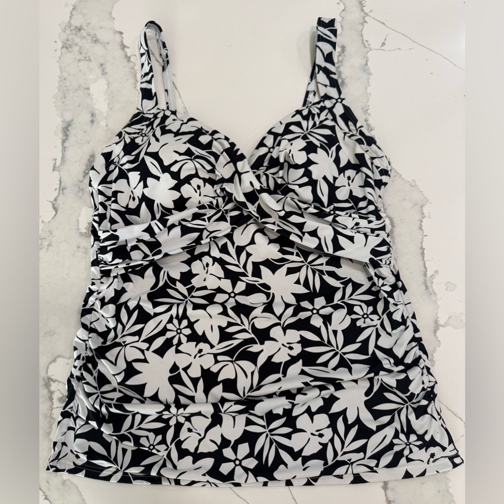 Lands' End-Women’s Size 12 Swimsuit Tankini Top  Black/White Floral